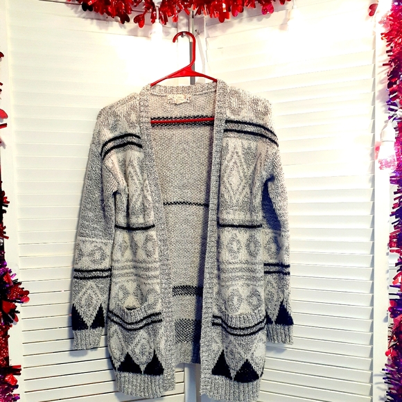 Cardigan - Picture 1 of 3